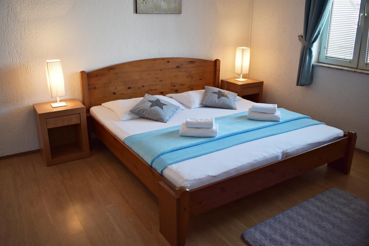 Apartments Zara מראה חיצוני תמונה