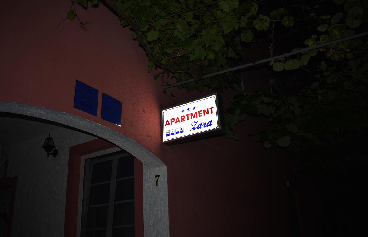 Apartments Zara מראה חיצוני תמונה